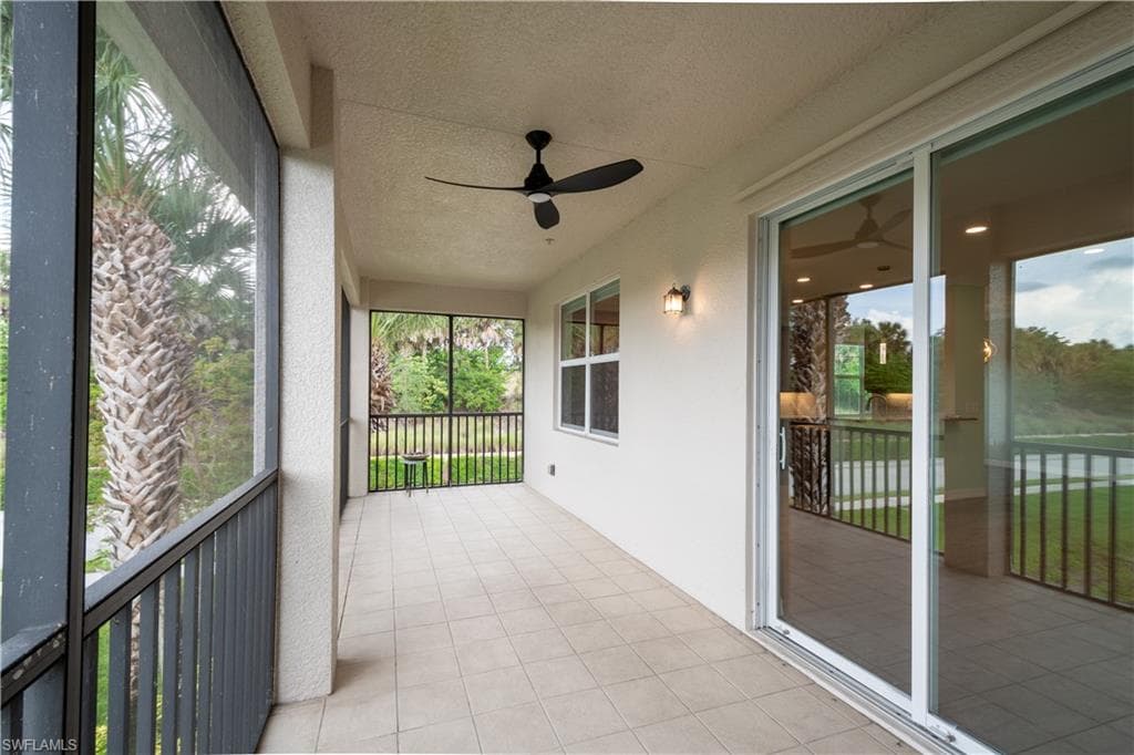 6533 Monterey Pt 204, Naples, FL 34105-31