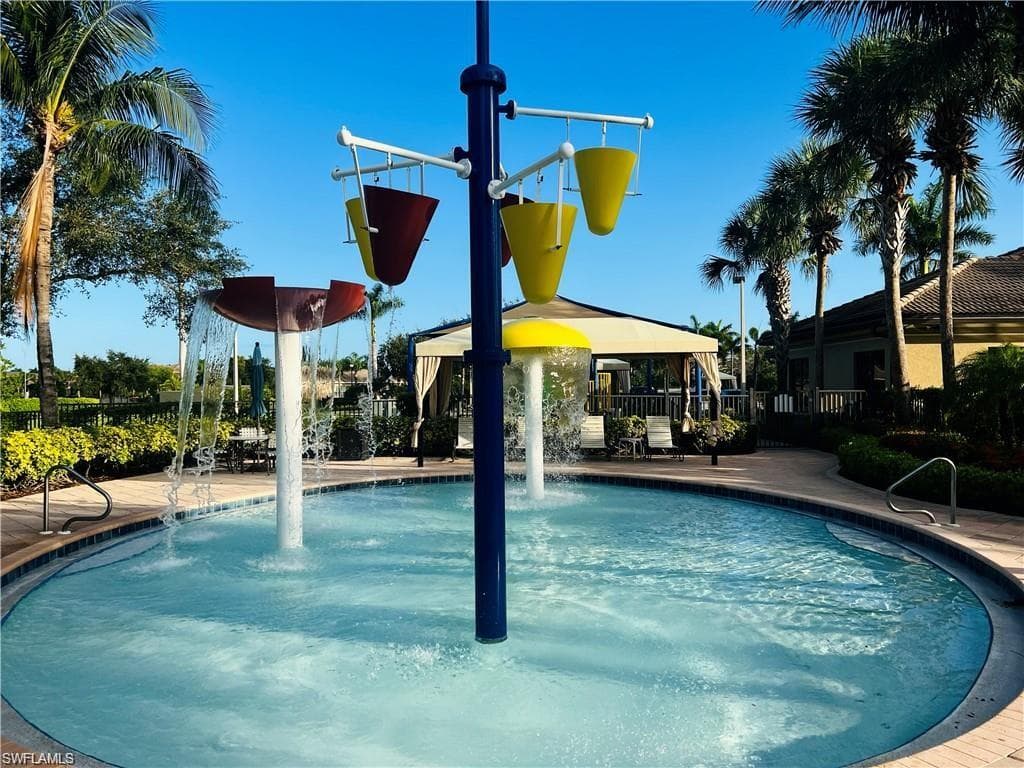 6533 Monterey Pt 204, Naples, FL 34105-40