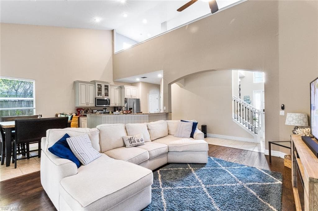 109 Burnt Pine Dr, Naples, FL 34119-13
