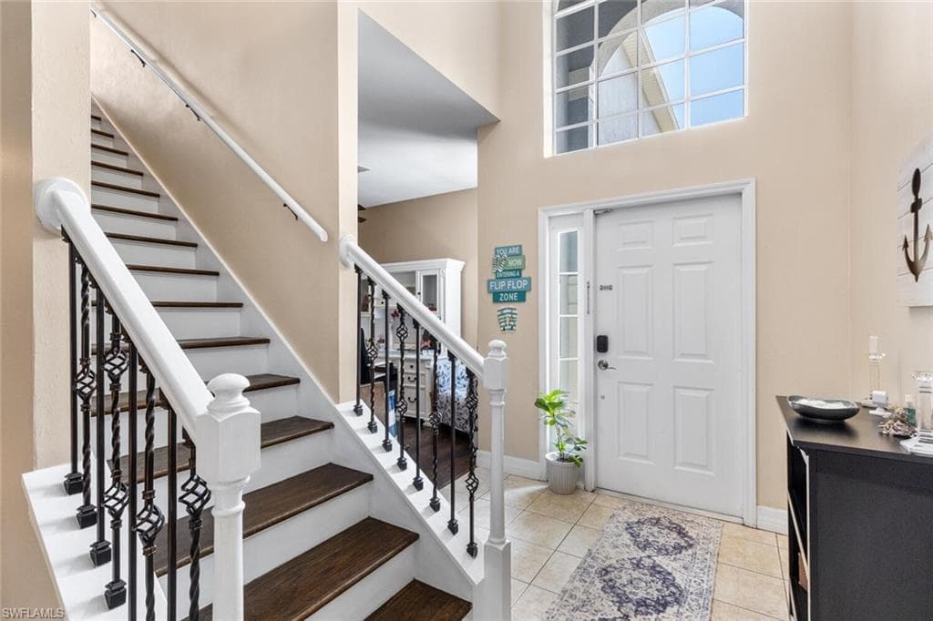 109 Burnt Pine Dr, Naples, FL 34119-3