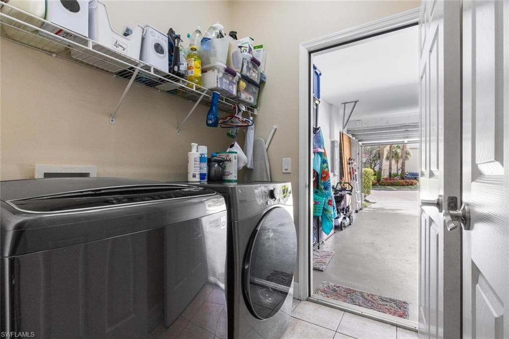 109 Burnt Pine Dr, Naples, FL 34119-42