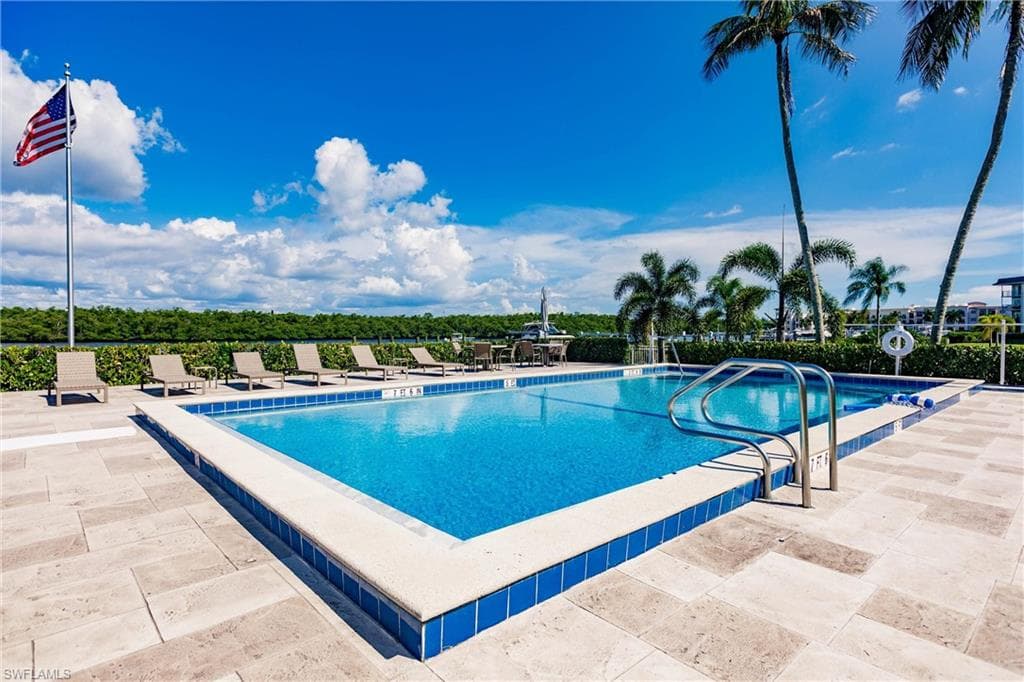 307 Goodlette-frank Rd S 503b, Naples, FL 34102-20