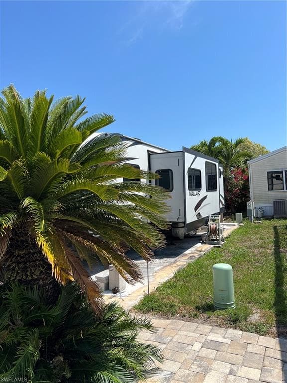 5509 Black Pug Dr, Fort Myers, FL 33908-6