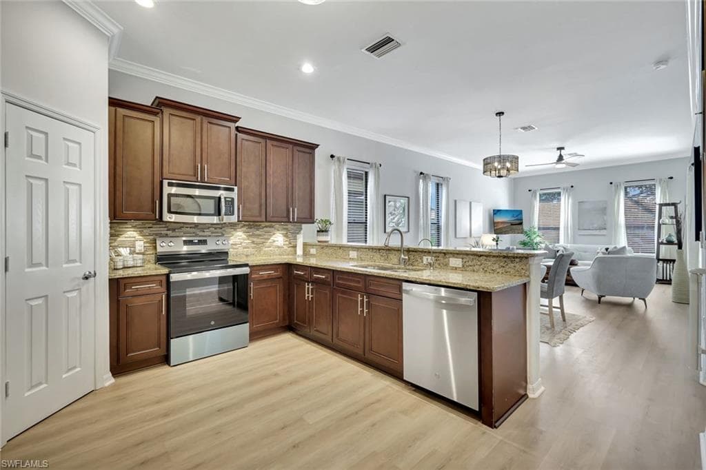 12693 Kentwood Ave, Fort Myers, FL 33913-12