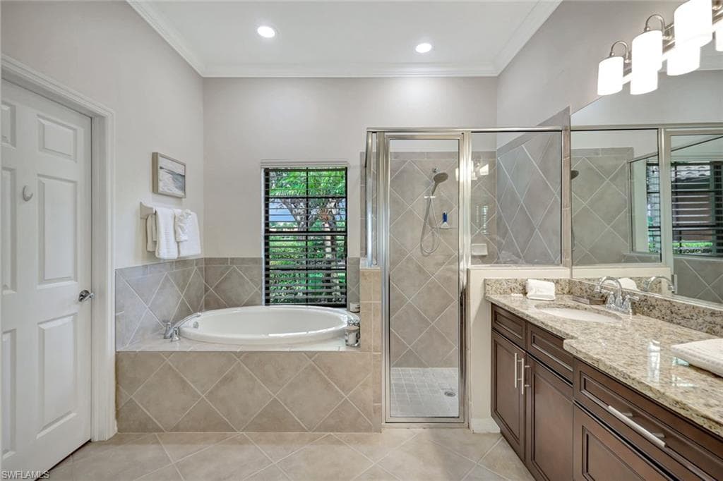12693 Kentwood Ave, Fort Myers, FL 33913-22