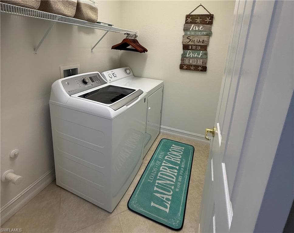 14732 Cranberry Ct, Naples, FL 34114-25