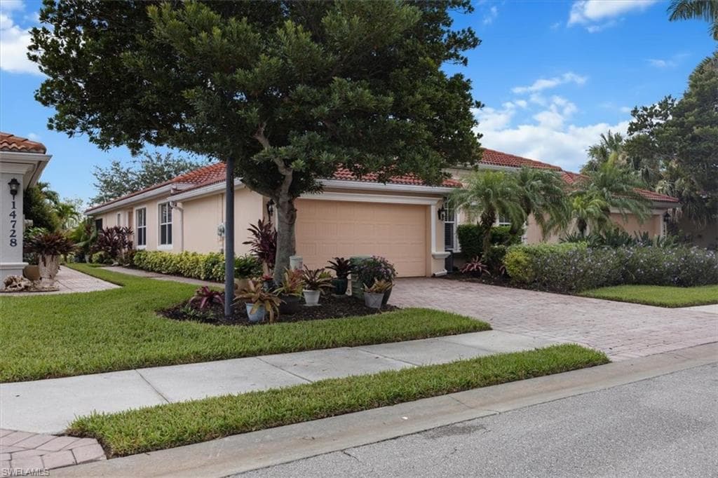 14732 Cranberry Ct, Naples, FL 34114-4