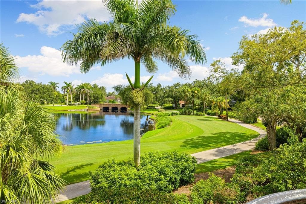 7004 Verde Way, Naples, FL 34108-34