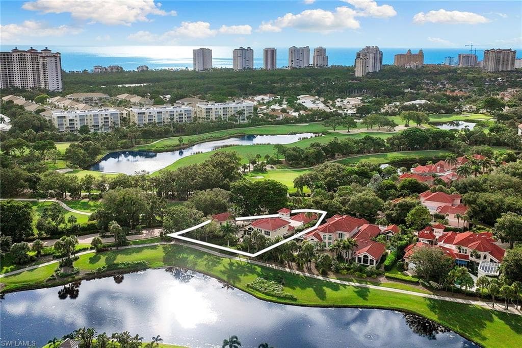 7004 Verde Way, Naples, FL 34108-3