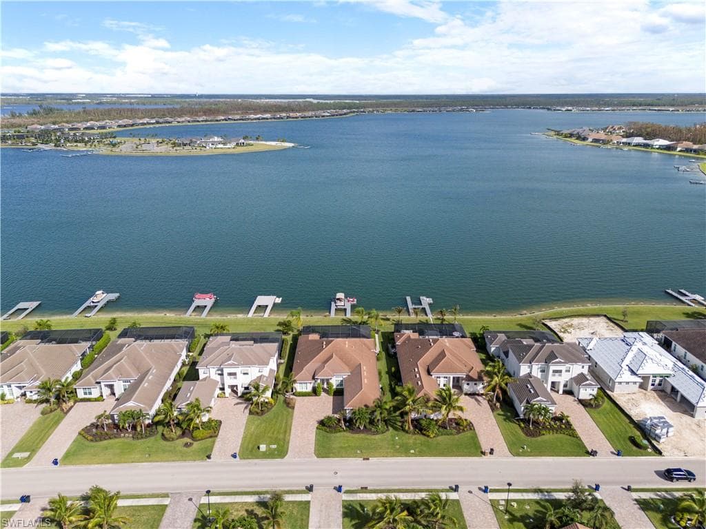 18181 Wildblue Blvd, Fort Myers, FL 33928-35