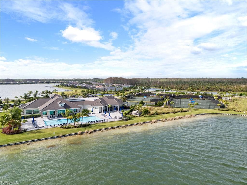 18181 Wildblue Blvd, Fort Myers, FL 33928-38