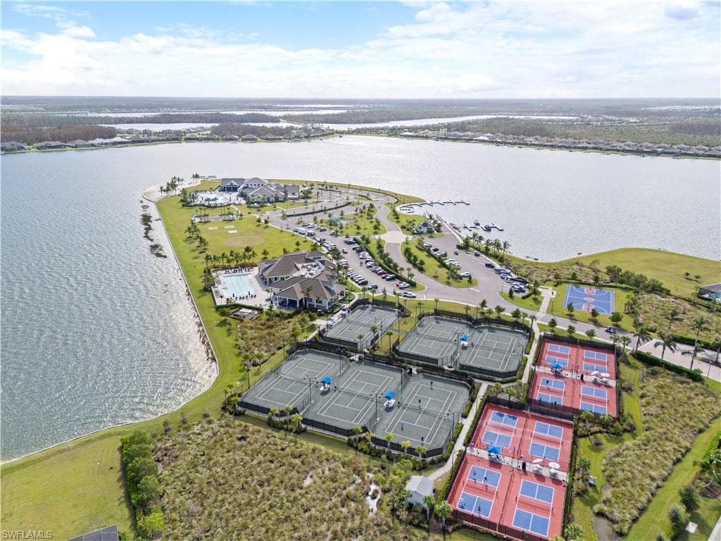 18181 Wildblue Blvd, Fort Myers, FL 33928-39