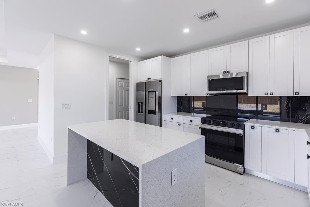 1111 Embers Ter, Cape Coral, FL 33991-8