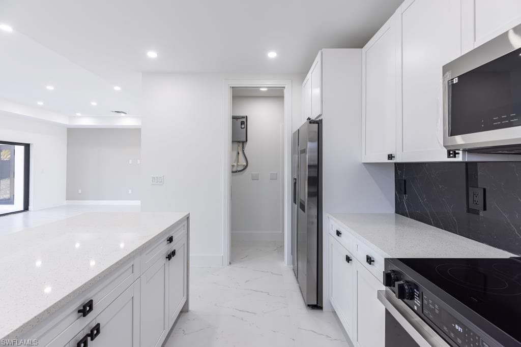 1111 Embers Ter, Cape Coral, FL 33991-11