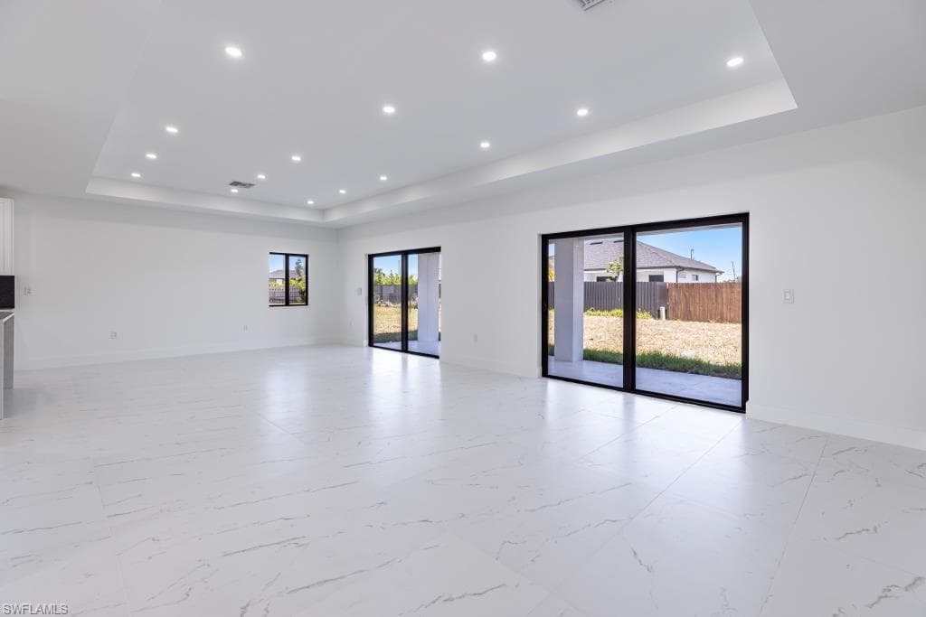 1111 Embers Ter, Cape Coral, FL 33991-4