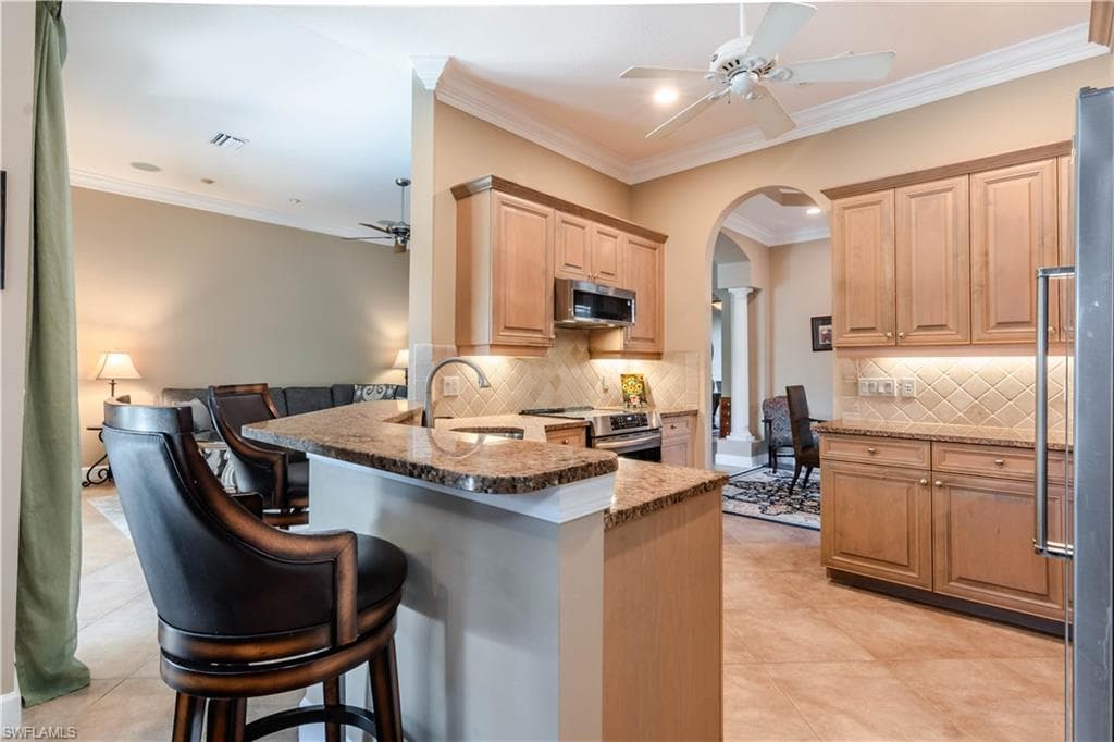 16144 Parque Ln, Naples, FL 34110-15