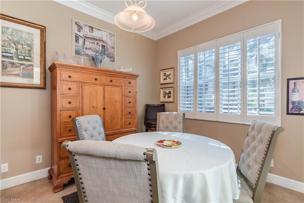 16144 Parque Ln, Naples, FL 34110-18