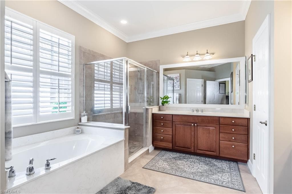16144 Parque Ln, Naples, FL 34110-27