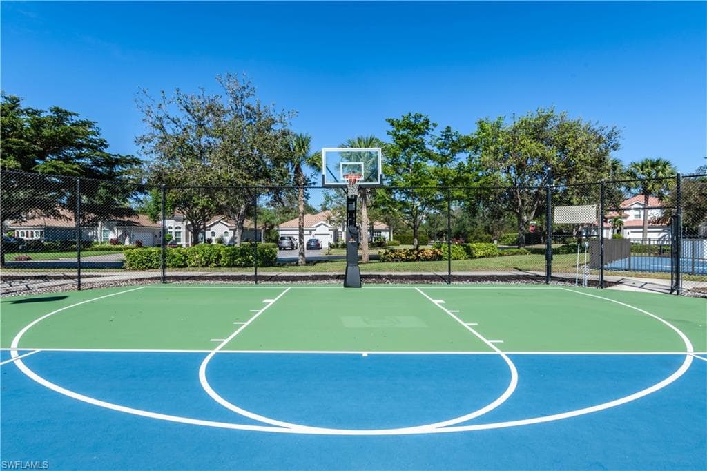 16144 Parque Ln, Naples, FL 34110-45