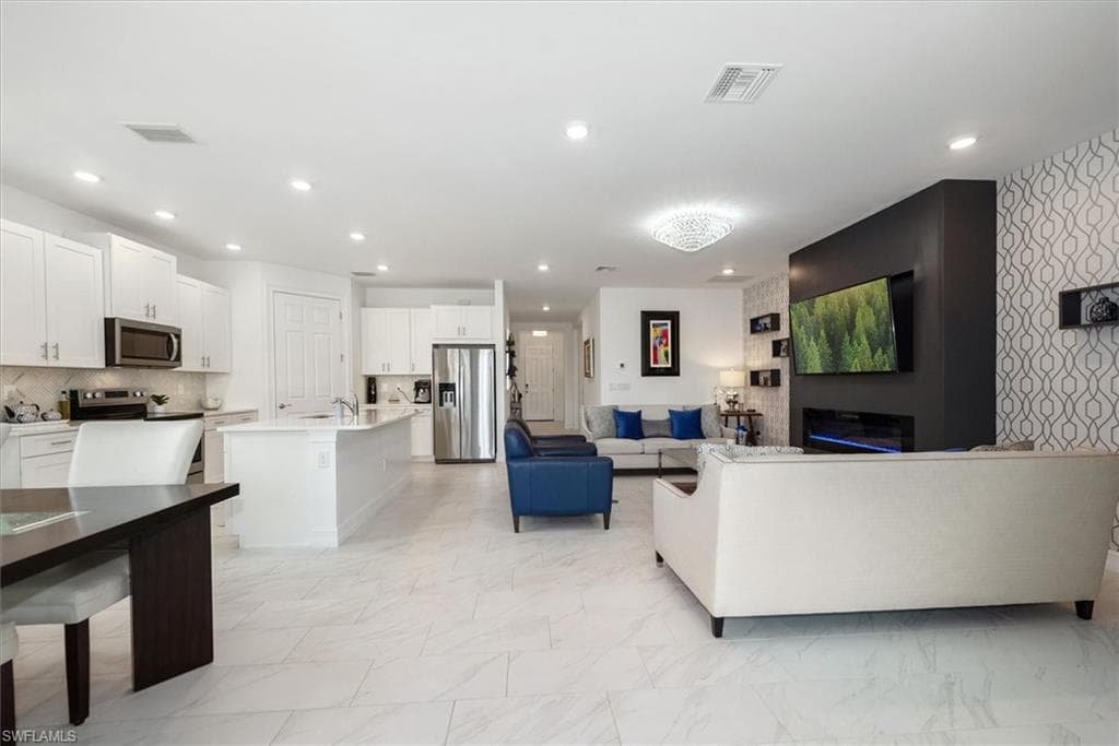 16520 Seagate Pl, Bonita Springs, FL 34135-13