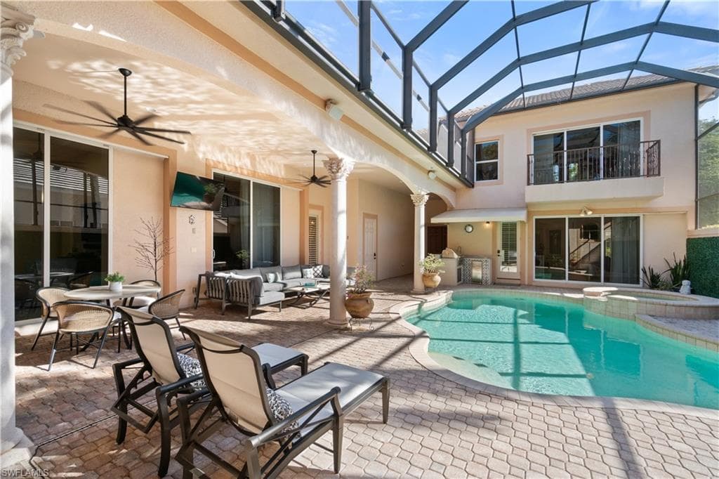 245 Charleston Ct, Naples, FL 34110-10