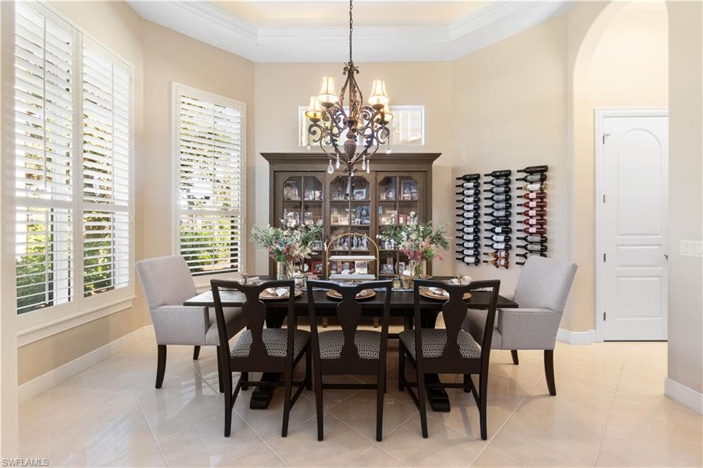 245 Charleston Ct, Naples, FL 34110-12