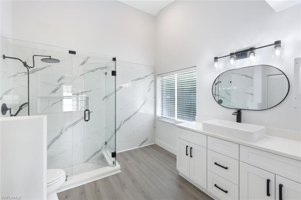 12800 Eagle Pointe Cir, Fort Myers, FL 33913-17
