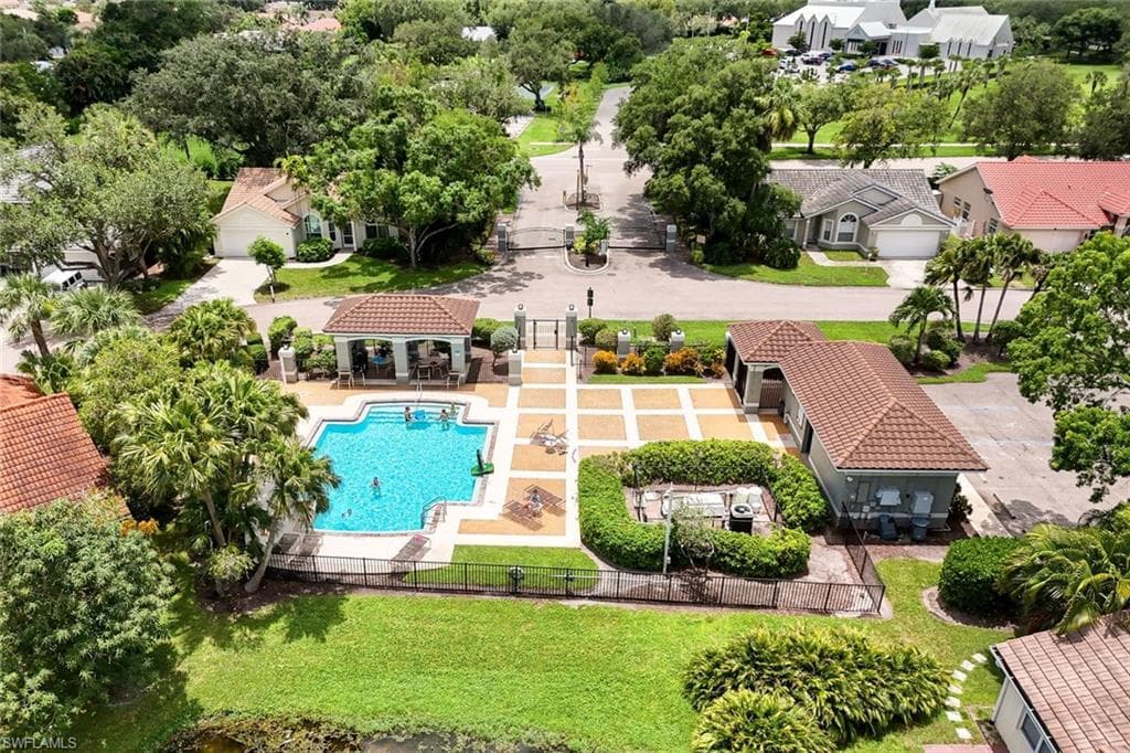 12800 Eagle Pointe Cir, Fort Myers, FL 33913-26