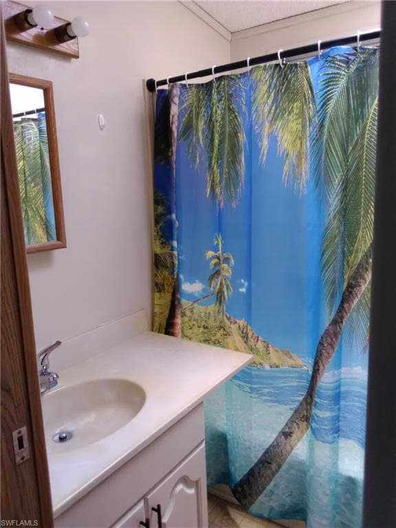 160 Cheetah Dr 160, Naples, FL 34114-11