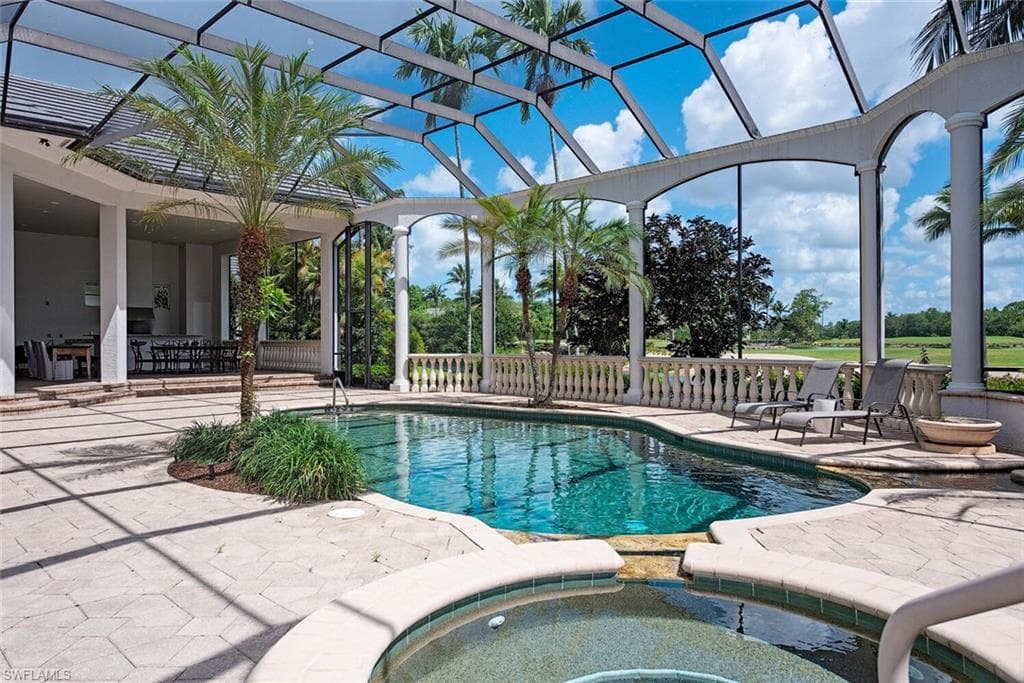 1633 Chinaberry Way, Naples, FL 34105-24