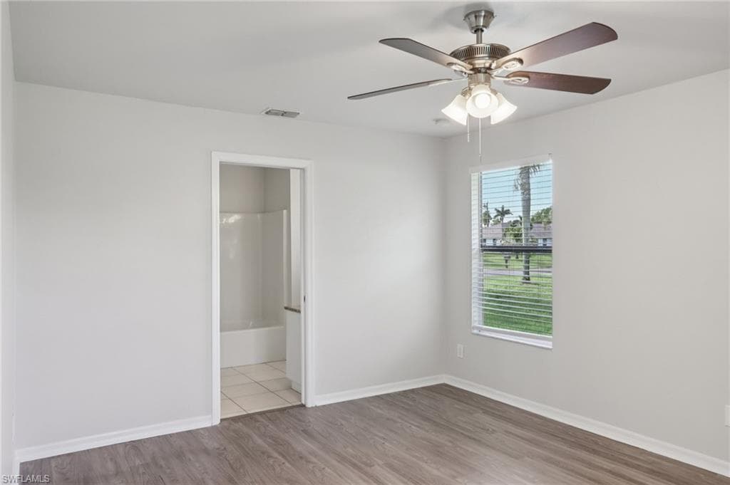 814 10th Pl, Cape Coral, FL 33991-11
