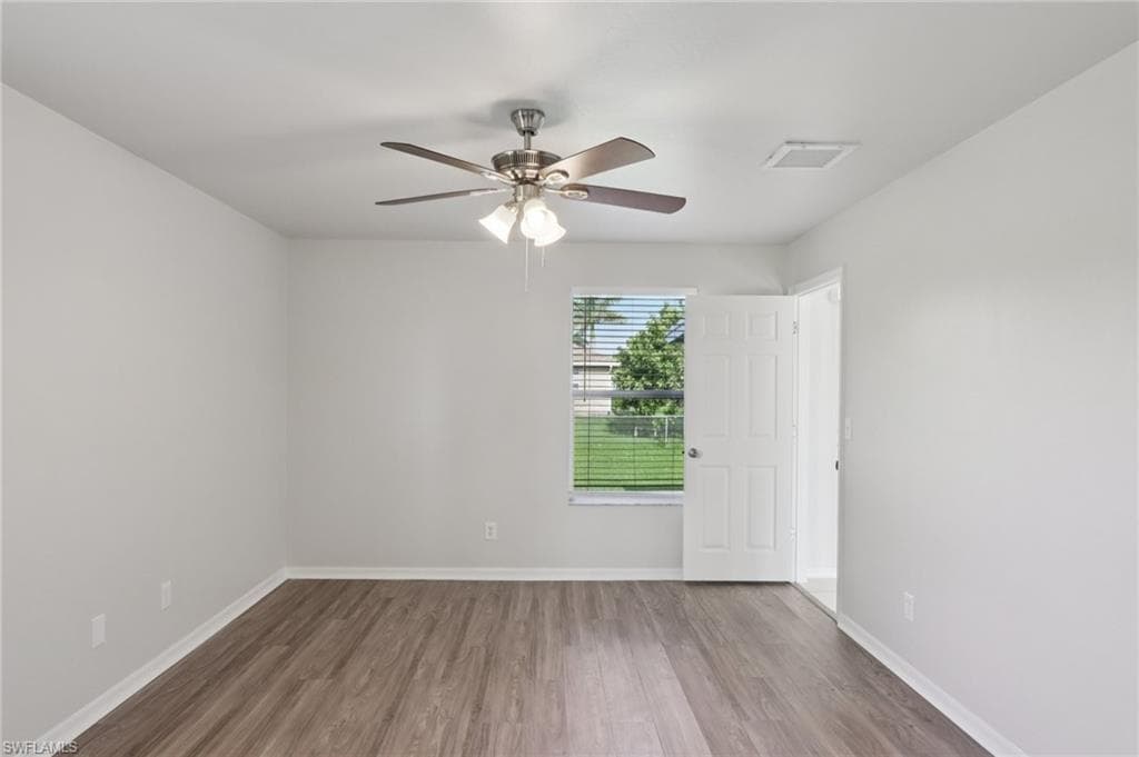 814 10th Pl, Cape Coral, FL 33991-12