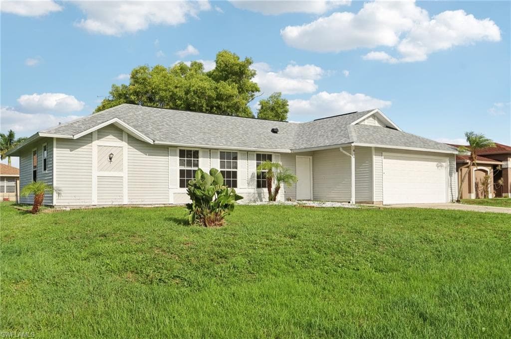 814 10th Pl, Cape Coral, FL 33991-4
