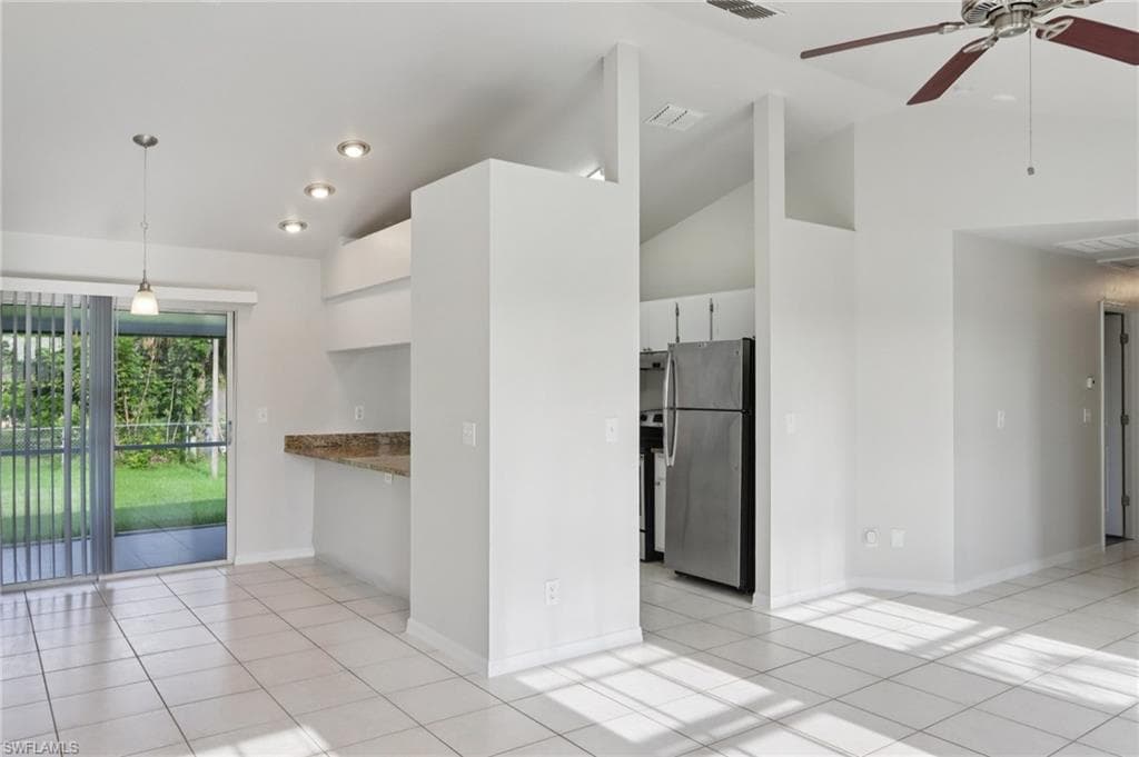 814 10th Pl, Cape Coral, FL 33991-6