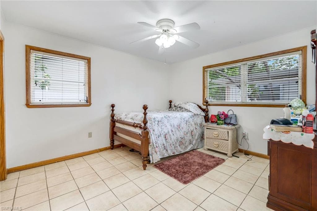 514 105th Ave N 6, Naples, FL 34108-10