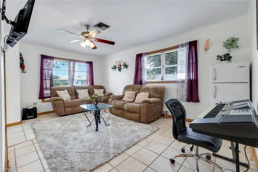 514 105th Ave N 6, Naples, FL 34108-6