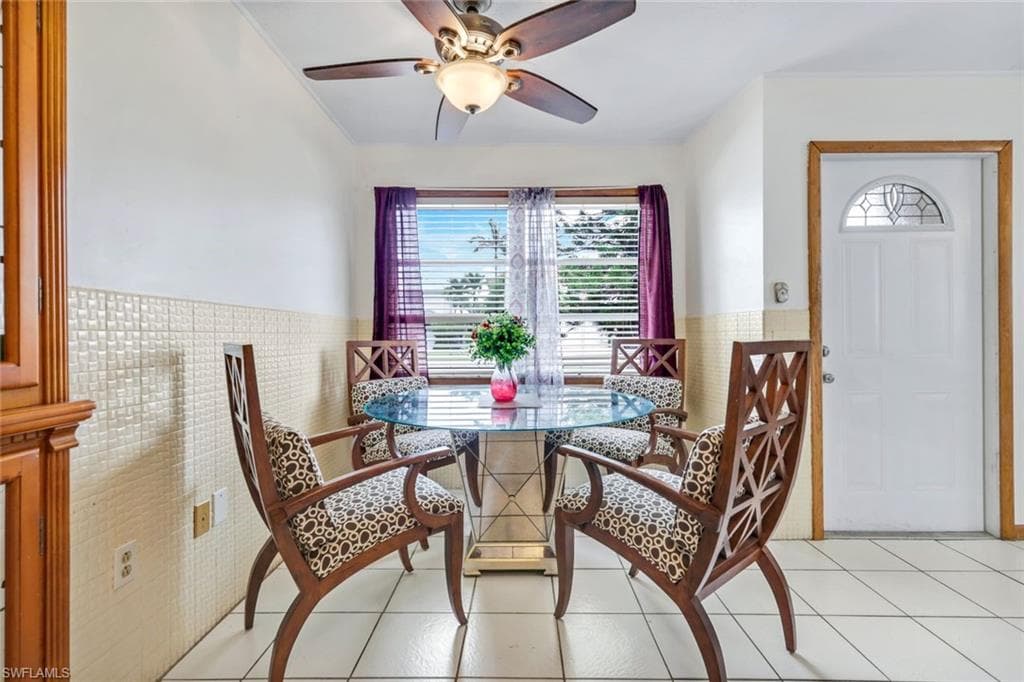 514 105th Ave N 6, Naples, FL 34108-8