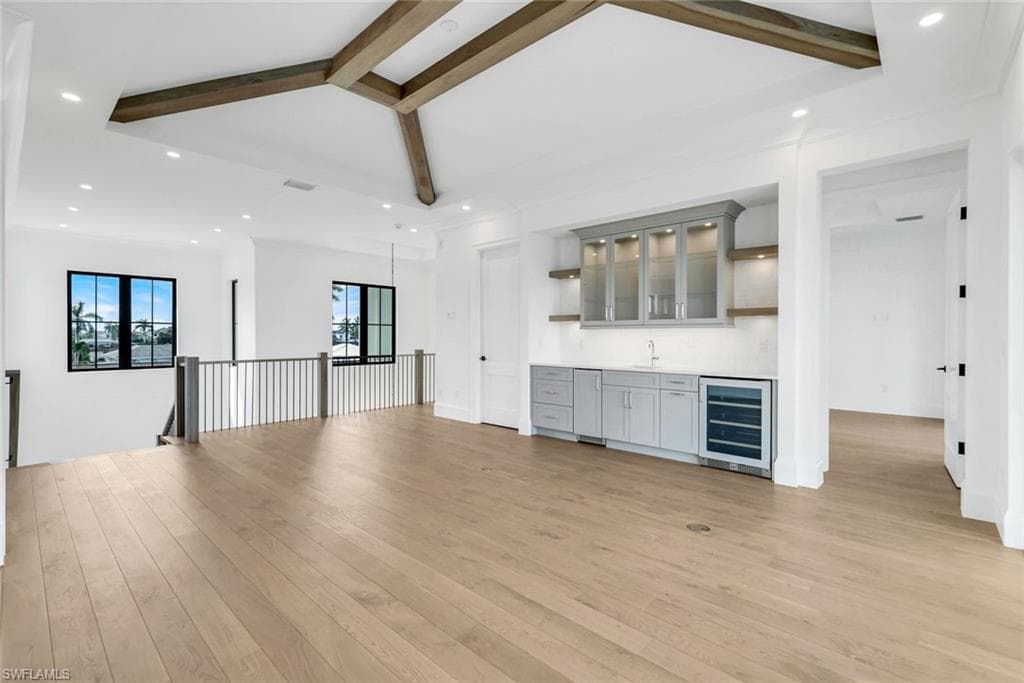 960 Iris Ct, Marco Island, FL 34145-18