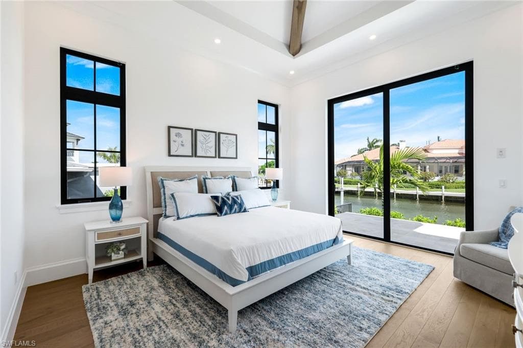 960 Iris Ct, Marco Island, FL 34145-22