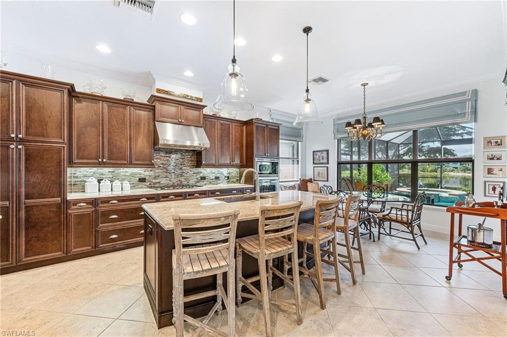 12348 Wisteria Dr, Naples, FL 34120-12