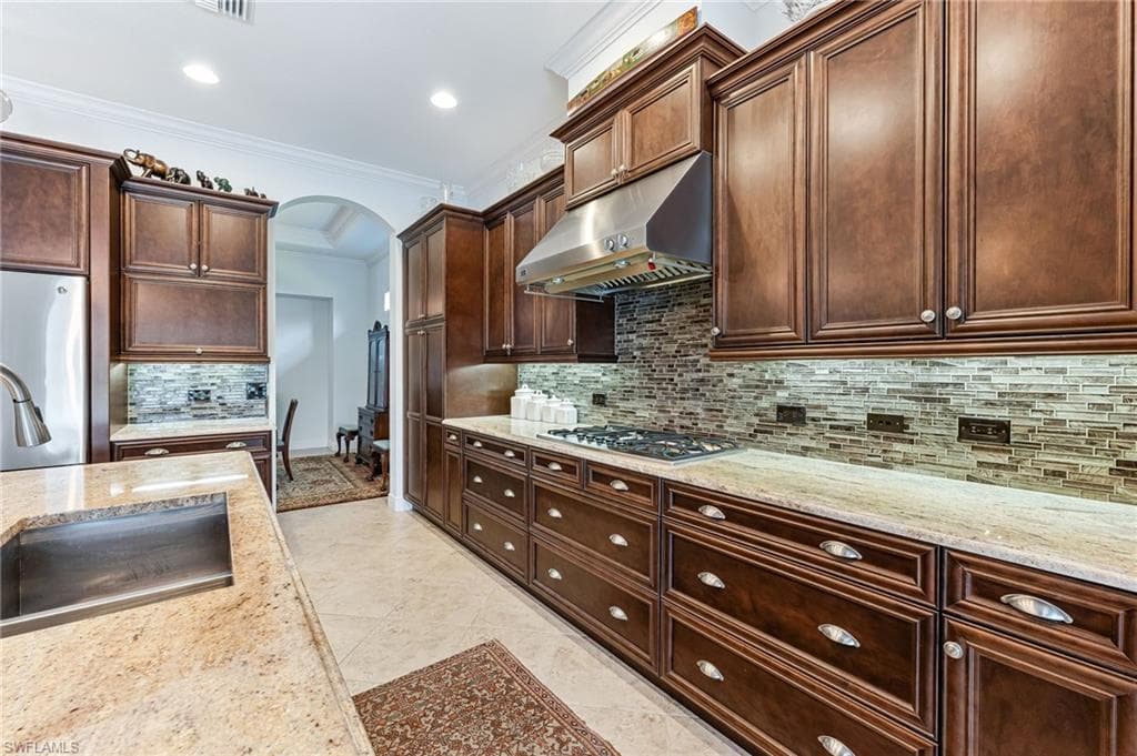 12348 Wisteria Dr, Naples, FL 34120-15