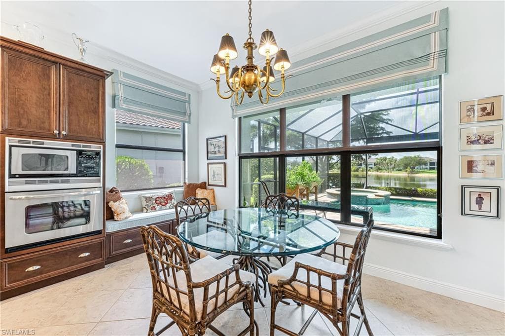 12348 Wisteria Dr, Naples, FL 34120-17