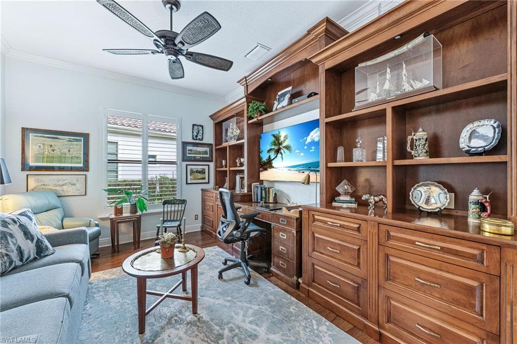12348 Wisteria Dr, Naples, FL 34120-20