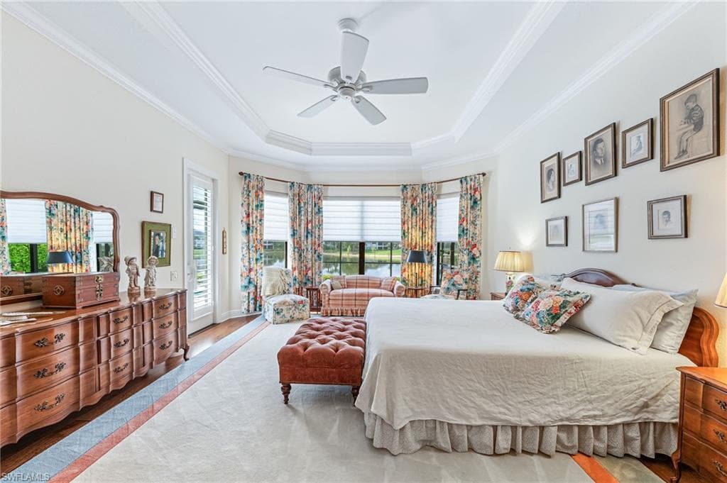 12348 Wisteria Dr, Naples, FL 34120-22