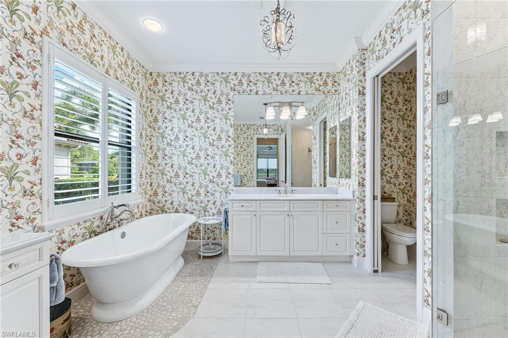 12348 Wisteria Dr, Naples, FL 34120-25