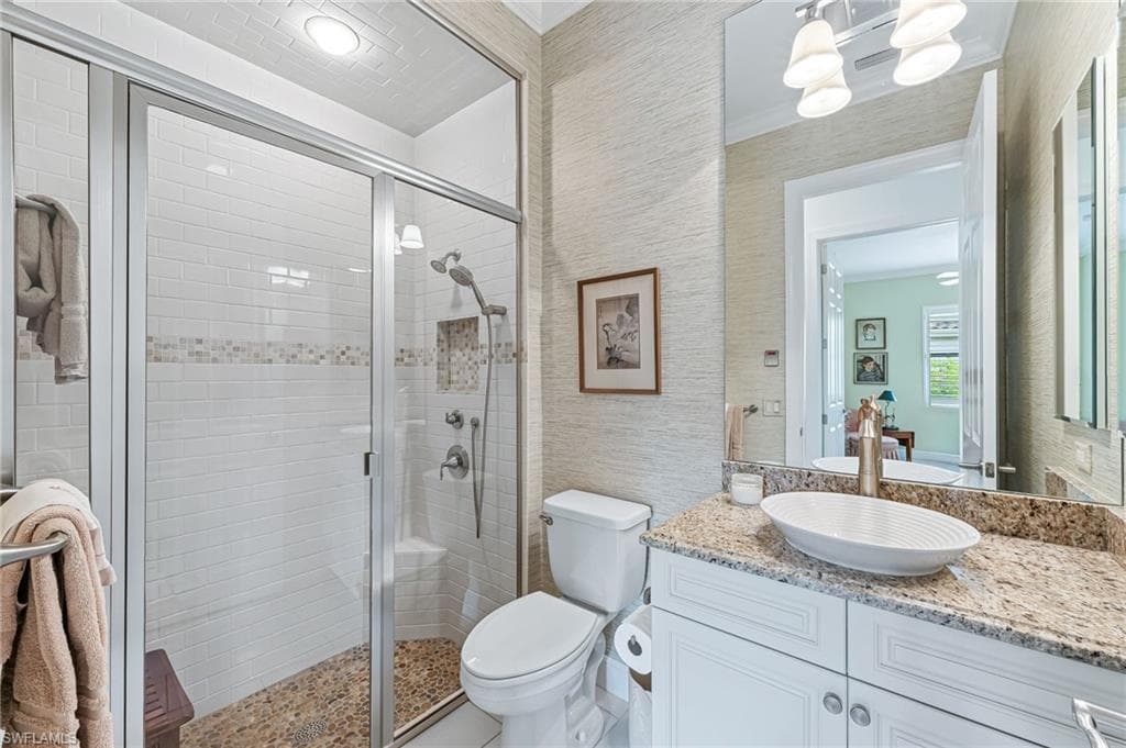 12348 Wisteria Dr, Naples, FL 34120-32