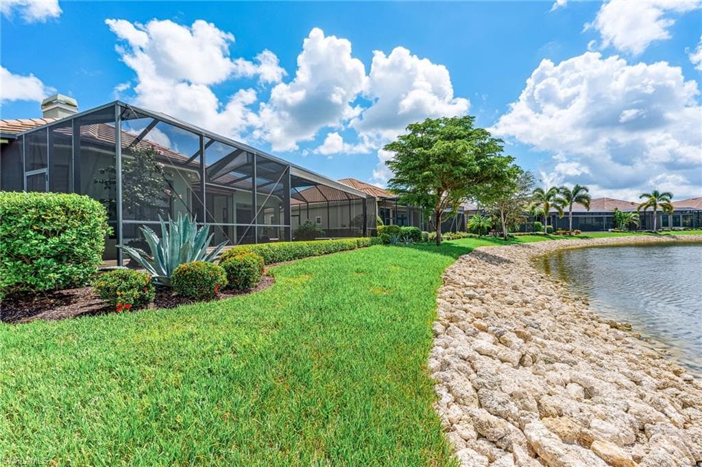 12348 Wisteria Dr, Naples, FL 34120-40