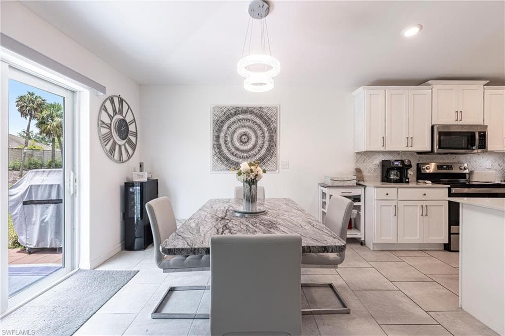 3813 Treasure Oak Way, Fort Myers, FL 33905-9