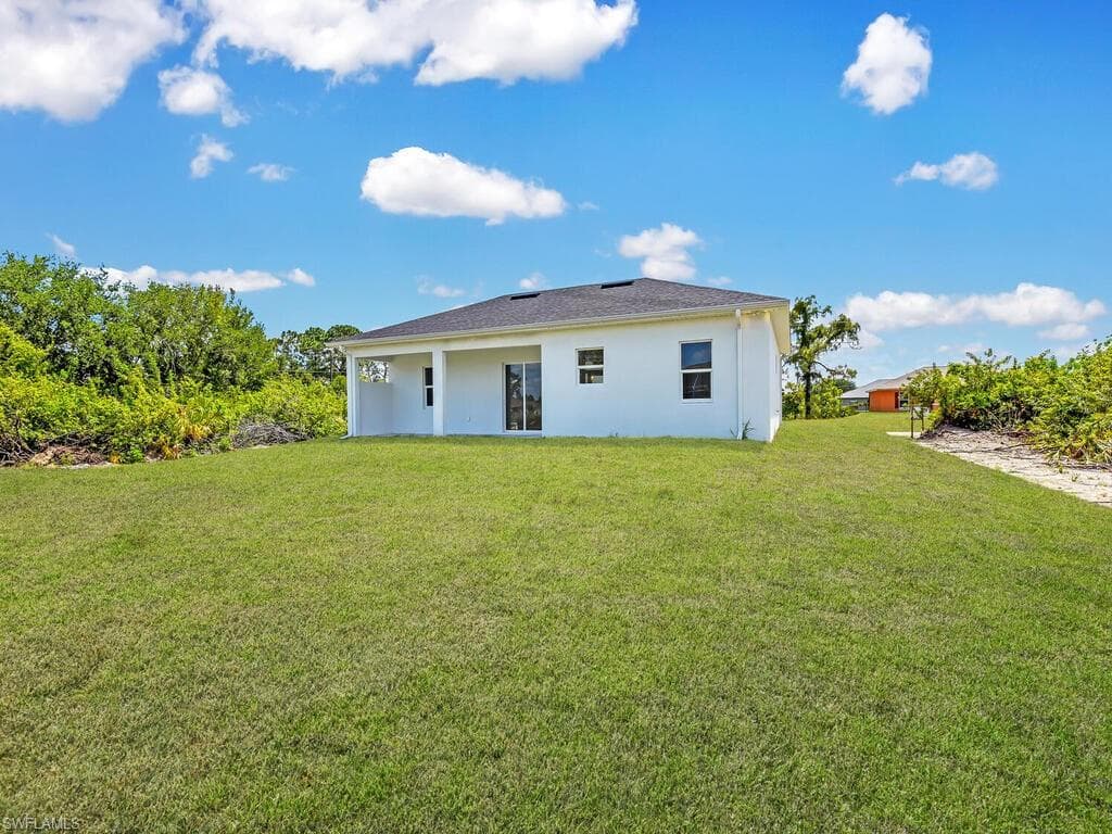 6108 Stratton Rd, Fort Myers, FL 33905-3