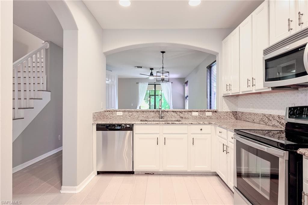 1339 Kendari Ter, Naples, FL 34113-6